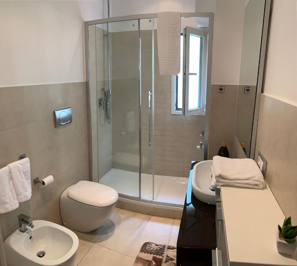 Seaside60 Apartment Генуа Екстериор снимка